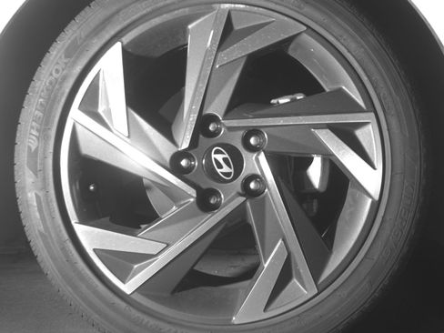 Used 2025 Hyundai Elantra SEL FWD image 13