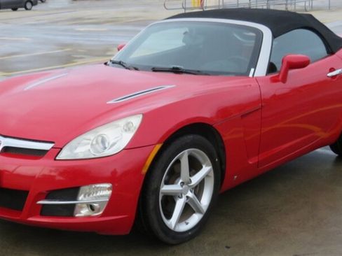 Used 2008 Saturn Sky RWD image 1
