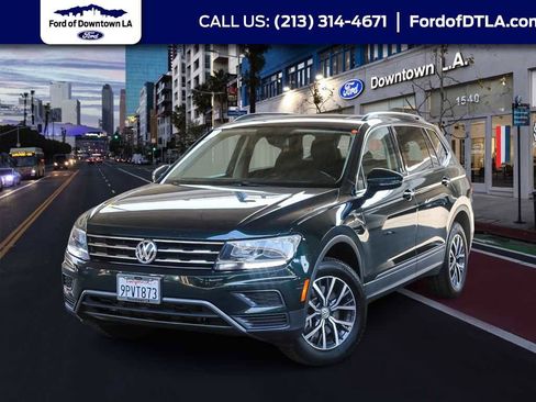 Used 2019 Volkswagen Tiguan SE w/ Panoramic Sunroof Package image 1