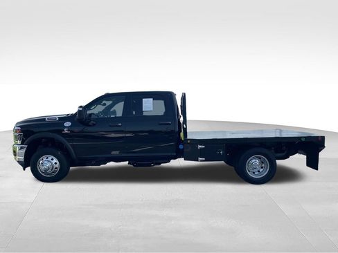 Used 2025 RAM 3500 Tradesman AWD/4WD image 2