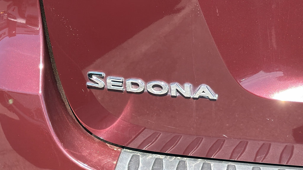 Used 2018 Kia Sedona SX Limited FWD image 12