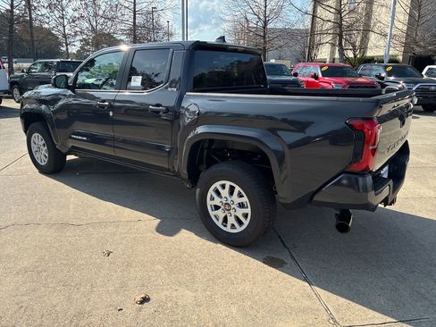 New 2026 Toyota Tacoma SR5 image 3