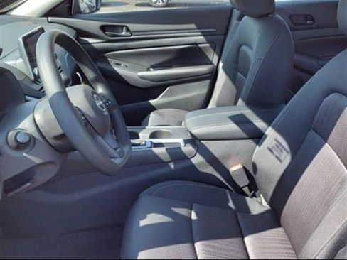 New 2025 Nissan Altima 2.5 S image 30