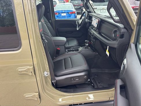 New 2026 Jeep Wrangler Unlimited Rubicon AWD/4WD image 12