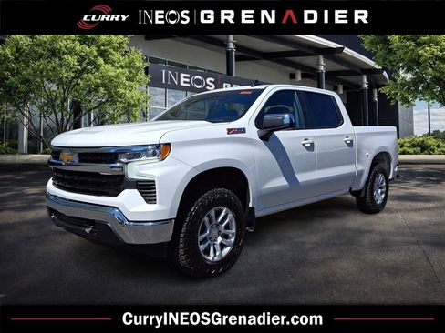 Used 2024 Chevrolet Silverado 1500 LT w/ Z71 Off-Road Package AWD/4WD image 1