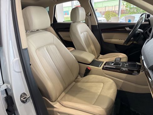 Used 2020 Audi Q5 2.0T Premium Plus w/ Premium Plus Package AWD/4WD image 53