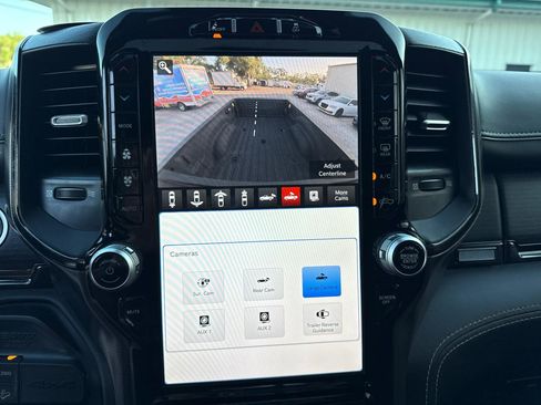 Used 2023 RAM 2500 Limited AWD/4WD image 32