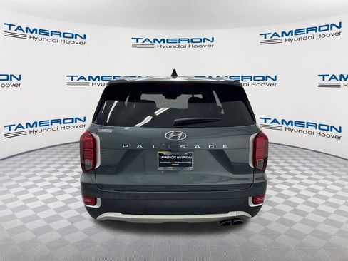 Used 2022 Hyundai Palisade SEL w/ Premium Package FWD image 4