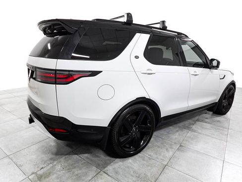 Used 2023 Land Rover Discovery Metropolitan Edition AWD/4WD image 7