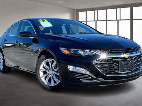Used 2023 Chevrolet Malibu LT image 3