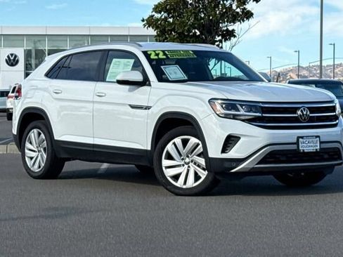 Certified 2022 Volkswagen Atlas Cross Sport SE FWD image 2