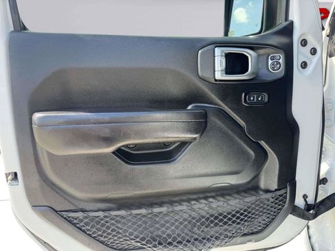 Used 2020 Jeep Wrangler Unlimited Sport AWD/4WD image 18