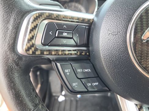 Used 2016 Ford Mustang Coupe RWD image 21