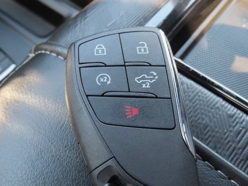 Used 2022 GMC Sierra 1500 AT4X image 41