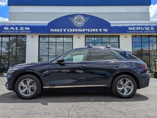 Used 2023 Genesis GV70 2.5T AWD/4WD video 1
