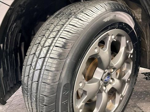 Used 2021 Subaru Crosstrek 2.5i Sport w/ Moonroof Package image 32