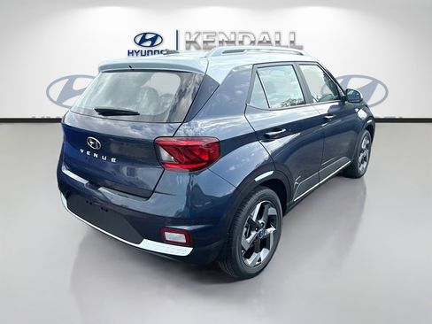 New 2026 Hyundai Venue SEL FWD image 6