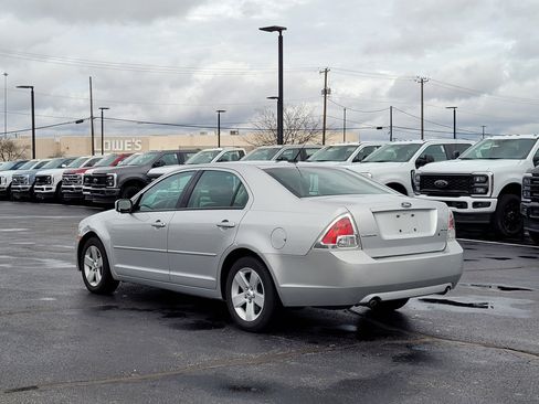 Used 2009 Ford Fusion SE FWD image 6