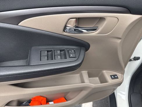 Used 2017 Honda Pilot EX-L image 10