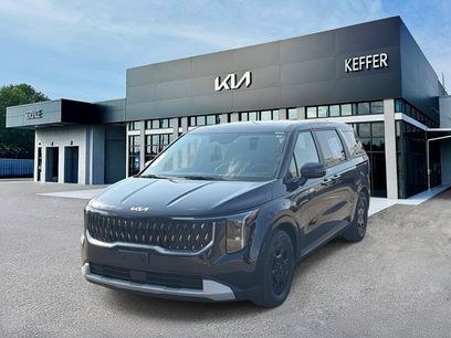Certified 2025 Kia Carnival