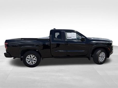 Certified 2023 Nissan Frontier SV w/ Technology Package RWD image 9