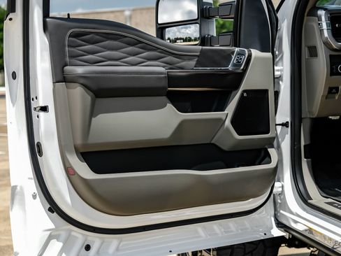 Used 2026 Ford F450 Platinum w/ Platinum Plus Package AWD/4WD image 94
