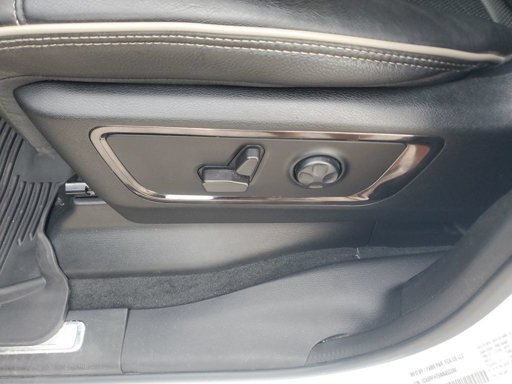 Used 2022 RAM 1500 Limited w/ Off-Road Group AWD/4WD image 16