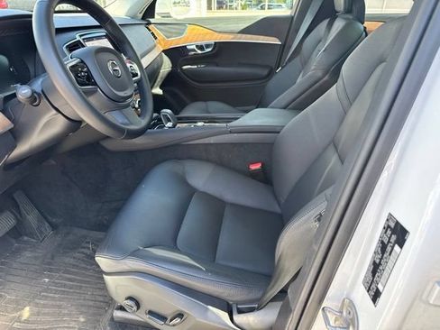 Used 2024 Volvo XC90 B6 Plus AWD/4WD image 6