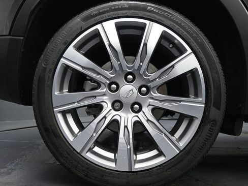 Used 2023 Cadillac XT4 Premium Luxury FWD image 9