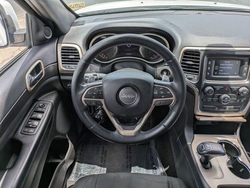 Used 2015 Jeep Grand Cherokee Laredo w/ Quick Order Package 23E RWD image 11