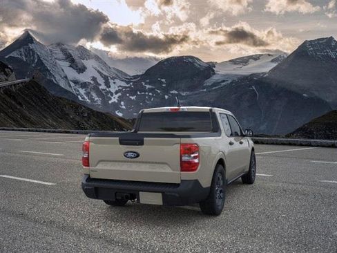 New 2025 Ford Maverick XLT image 8