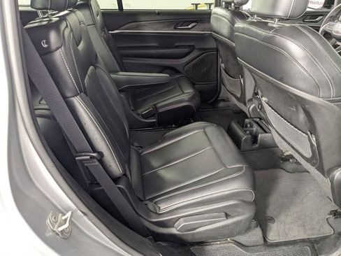 Certified 2024 Jeep Grand Cherokee L Limited w/ Luxury Tech Group II image 36