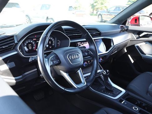 Used 2024 Audi Q3 2.0T Premium AWD/4WD image 27