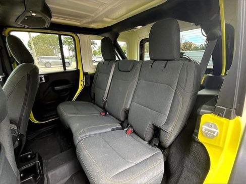 Used 2024 Jeep Wrangler Sport S image 16