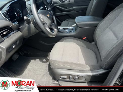 Certified 2023 Chevrolet Traverse LT FWD image 17