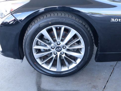 Used 2018 INFINITI Q50 Luxe RWD image 12