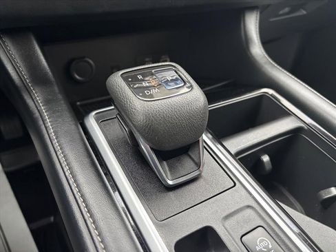 Used 2022 Nissan Pathfinder SL w/ SL Premium Package image 20