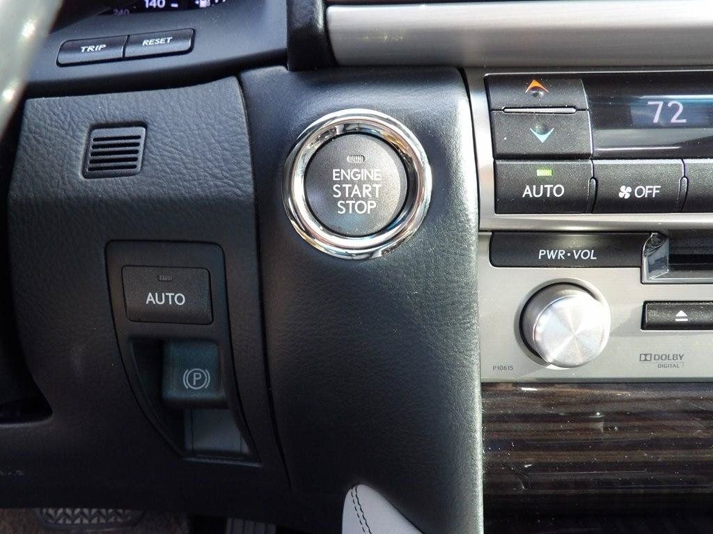Used 2014 Lexus LS 460 w/ Comfort Package RWD image 58