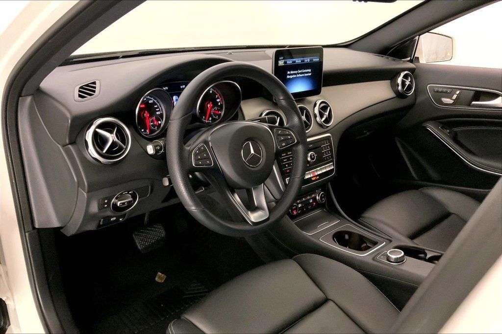 Used 2019 Mercedes-Benz GLA 250 4MATIC image 21