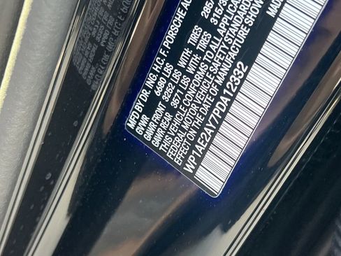 Used 2023 Porsche Cayenne image 28