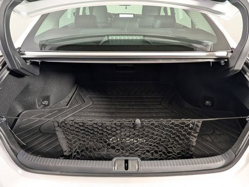 Used 2025 Lexus ES 300h 300h image 17