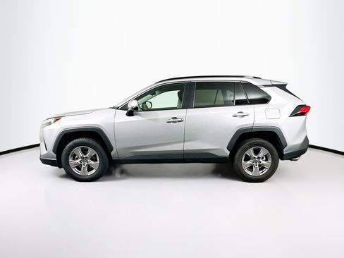 Used 2025 Toyota RAV4 XLE FWD image 4