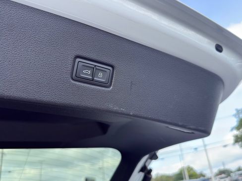 Used 2024 Audi SQ8 Premium Plus w/ 23" Wheel Package AWD/4WD image 9