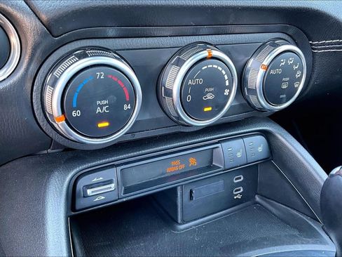 Certified 2025 MAZDA MX-5 Miata RF Grand Touring RWD image 19
