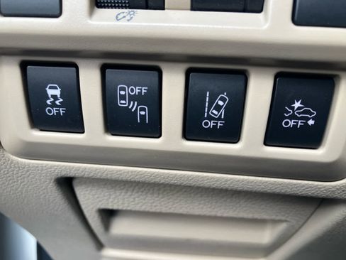 Used 2018 Subaru Outback 2.5i Limited image 15