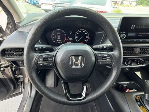 Used 2025 Honda HR-V LX image 25