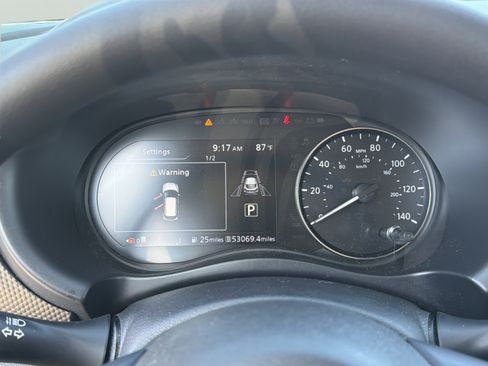 Used 2022 Nissan Kicks SV FWD image 32
