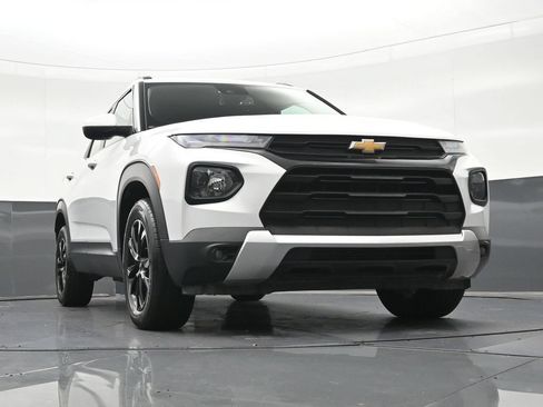 Used 2023 Chevrolet TrailBlazer LT w/ Convenience Package AWD/4WD image 29