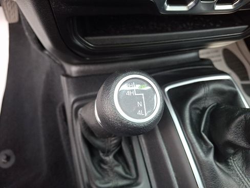 Used 2021 Jeep Gladiator Sport AWD/4WD image 23