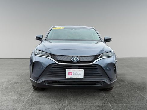 Used 2022 Toyota Venza LE AWD/4WD image 8